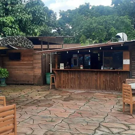 Hotel Cabanas La Teca-3